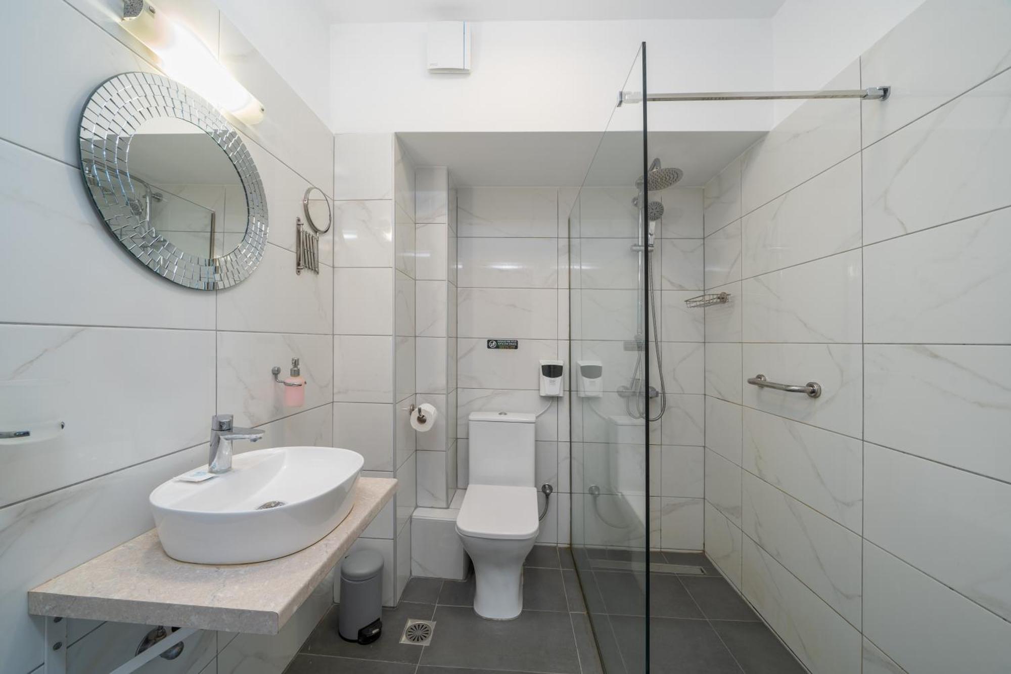 Stella Hotel Apartments 피스카던 외부 사진