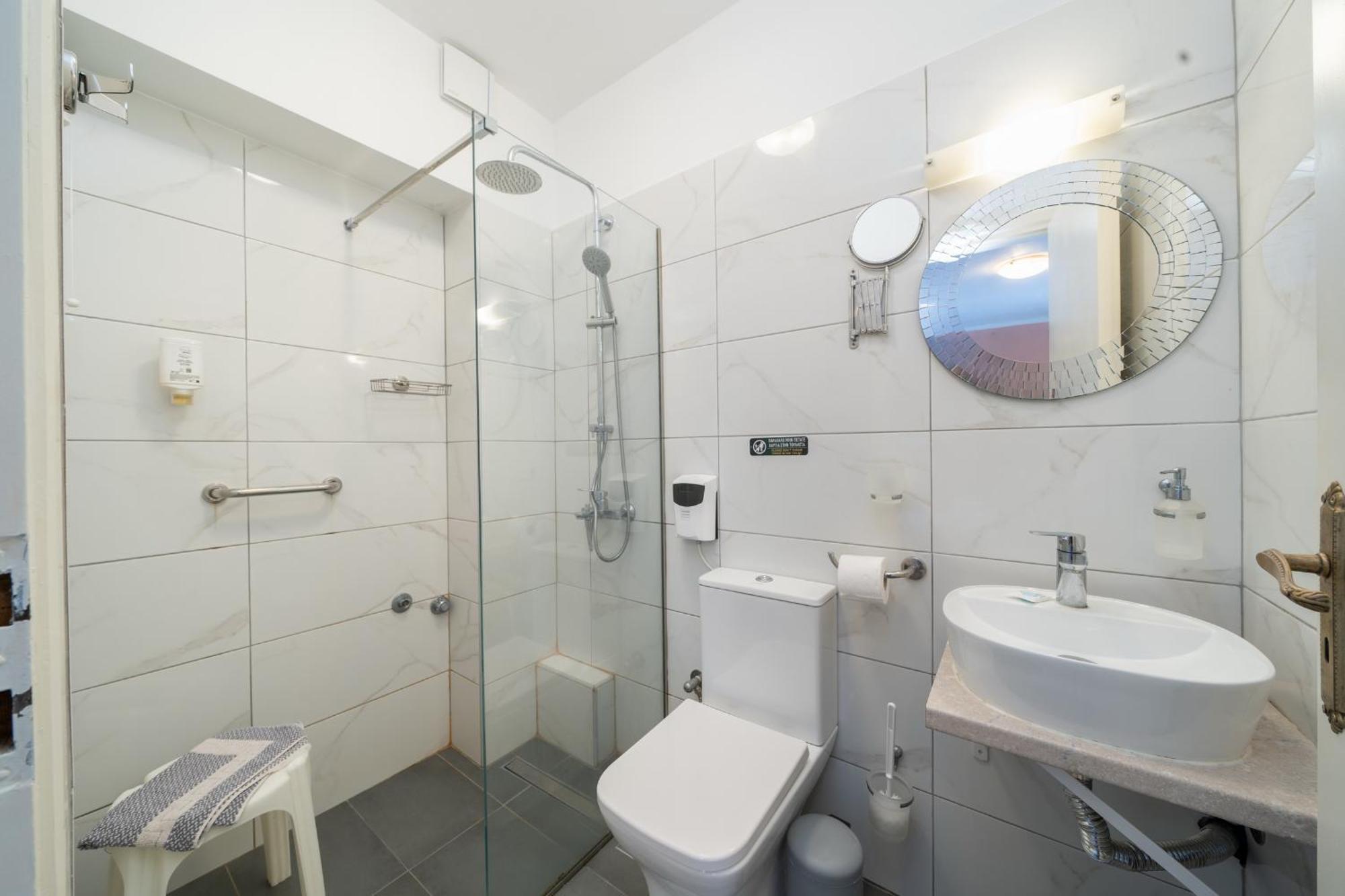 Stella Hotel Apartments 피스카던 외부 사진