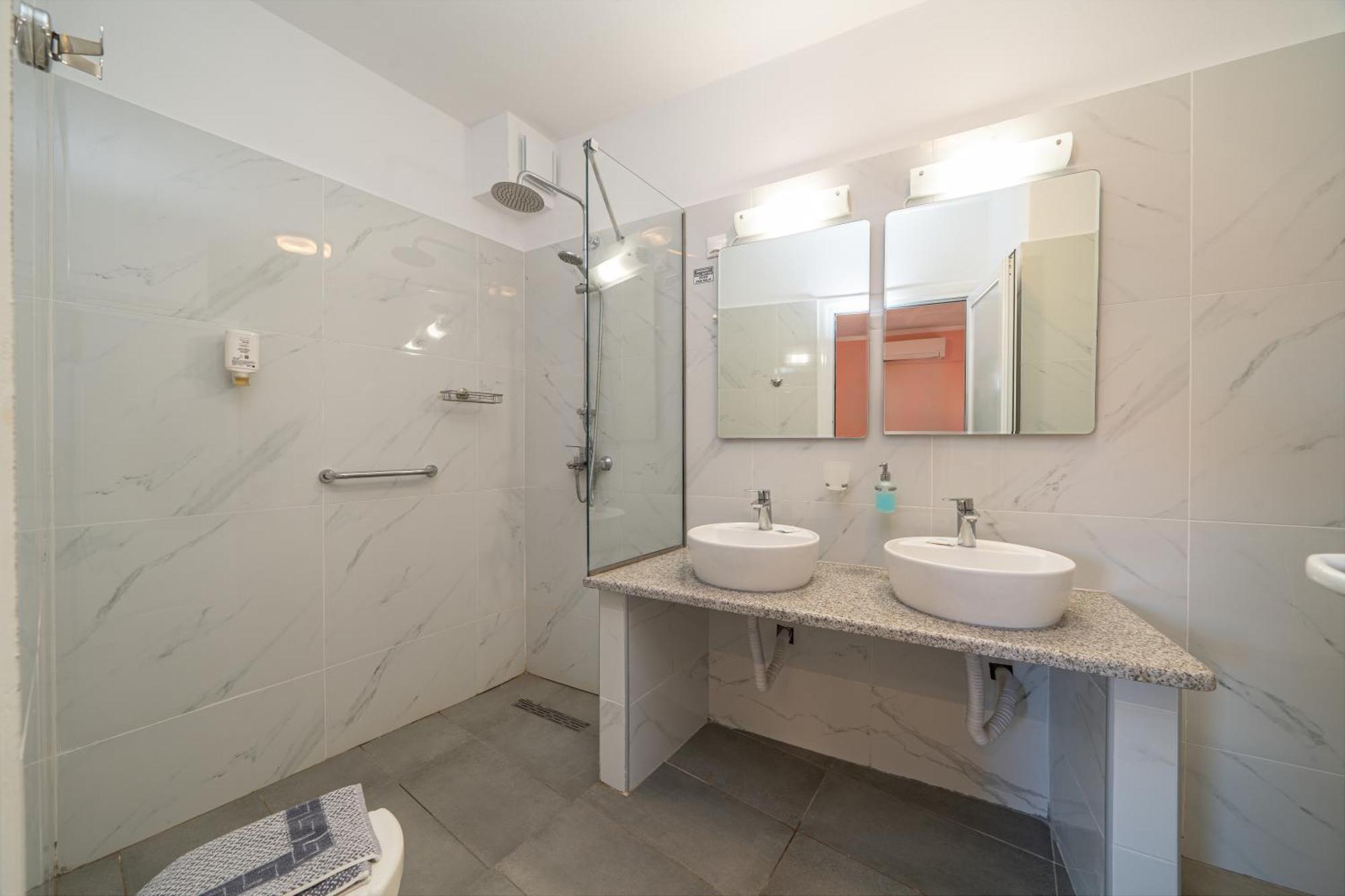 Stella Hotel Apartments 피스카던 외부 사진